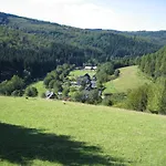 & Latroepchen 3*