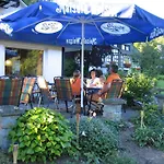 & Latroepchen Vendégház 3*