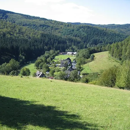 & Latroepchen 3*